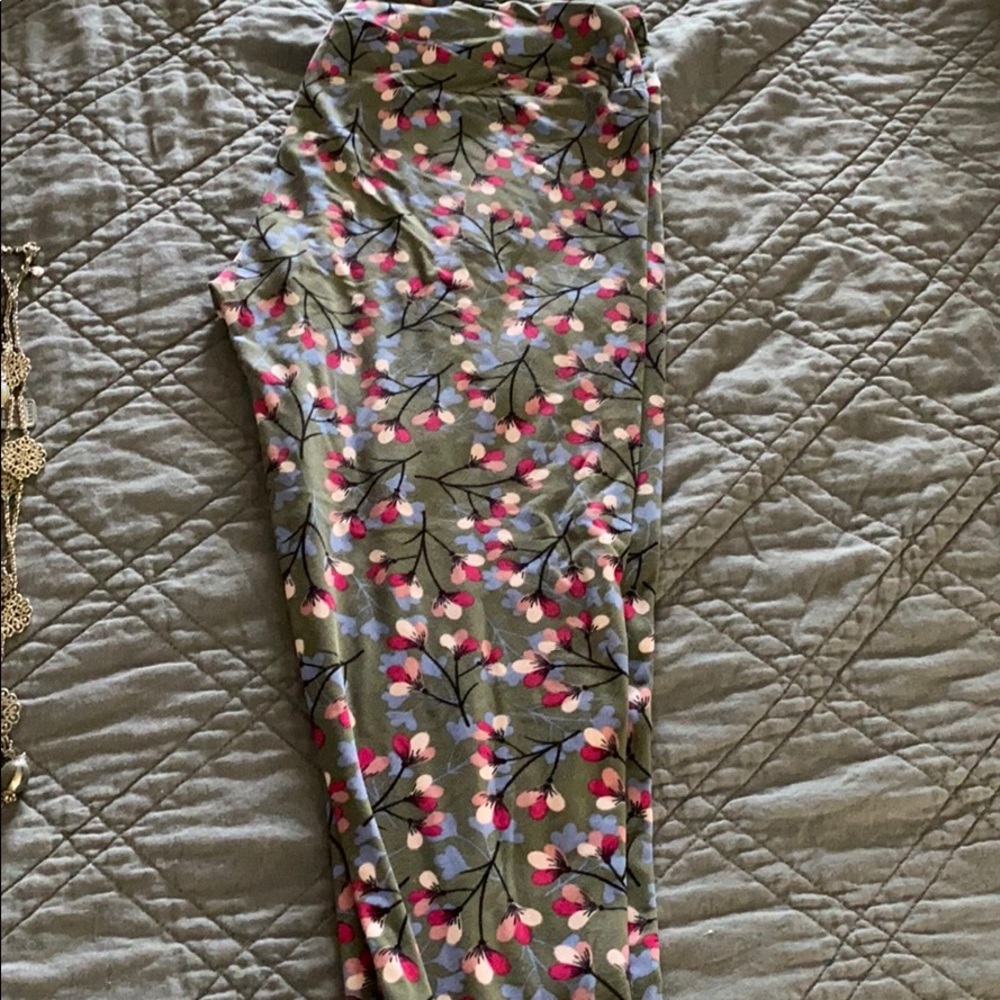 Cherry blossom print leggings by Lularoe